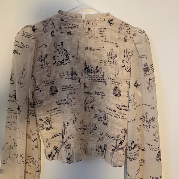 Aritzia wilfred tempest blouse Nature Illustrated Smocked Crop Top - Picture 5 of 9